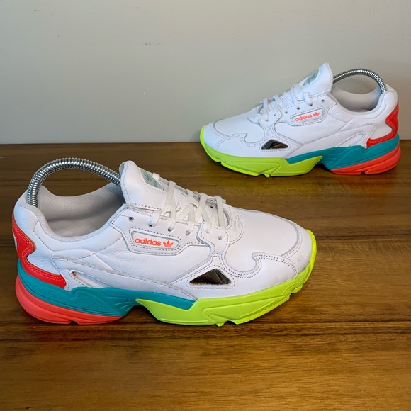 adidas falcon size 7